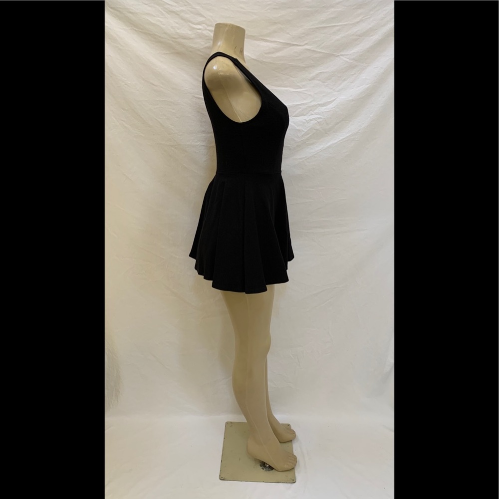 Lulu’s Size M I Feel Good Black Color Skort Dress - Picture 7 of 12